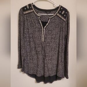 Lucky Brand Black and White Patterned Women's Boho Top With Embroidered Detail